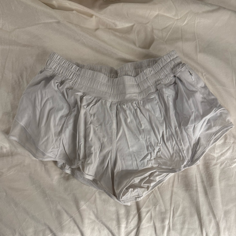Lululemon Hotty Hot LR Lined Short 2.5